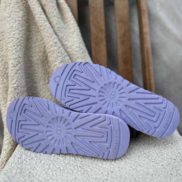 Women’s UGG Classic Ultra Mini Boots in Sage Blossom size 8 - Picture 7 of 7